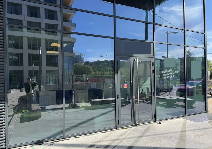Bureau dans Lyon à louer - Photo de l’immeuble – Image 1 sur 5