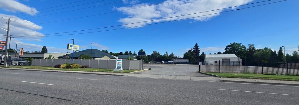 14817 E Sprague Ave, Spokane Valley, WA à louer - Photo de l’immeuble – Image 2 sur 6