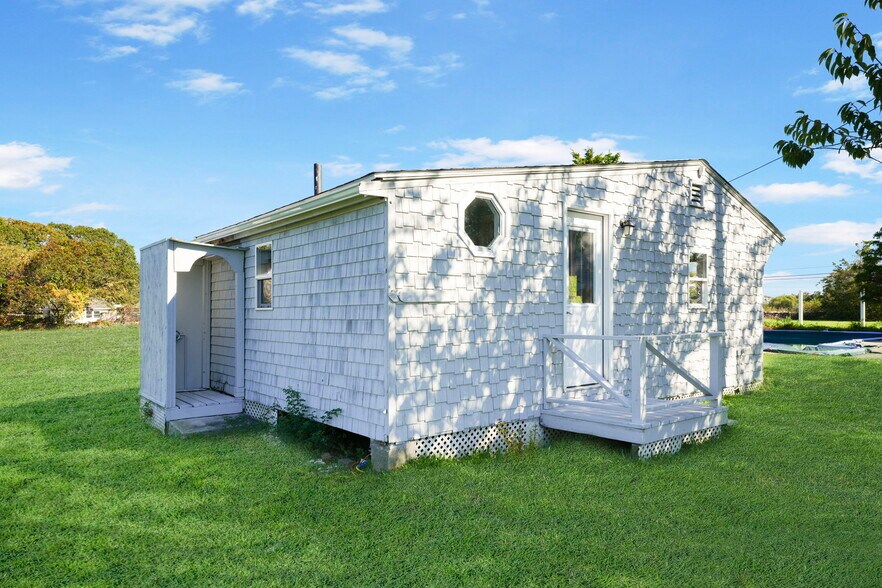 736 Sconticut Neck Rd, Fairhaven, MA à vendre - Photo de l’immeuble – Image 2 sur 63