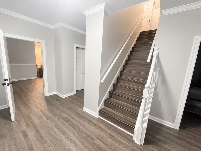 1624 W Colonial Pky, Palatine, IL à louer - Photo de l’immeuble – Image 3 sur 9
