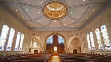 385 High St, Fall River, MA à louer Photo intérieure– Image 1 sur 5