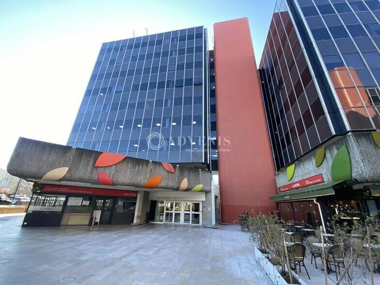 Bureau dans Maisons-Alfort à louer - Photo de l’immeuble – Image 1 sur 10