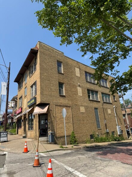 2830 W Liberty Ave, Pittsburgh, PA à louer - Photo de l’immeuble – Image 3 sur 3