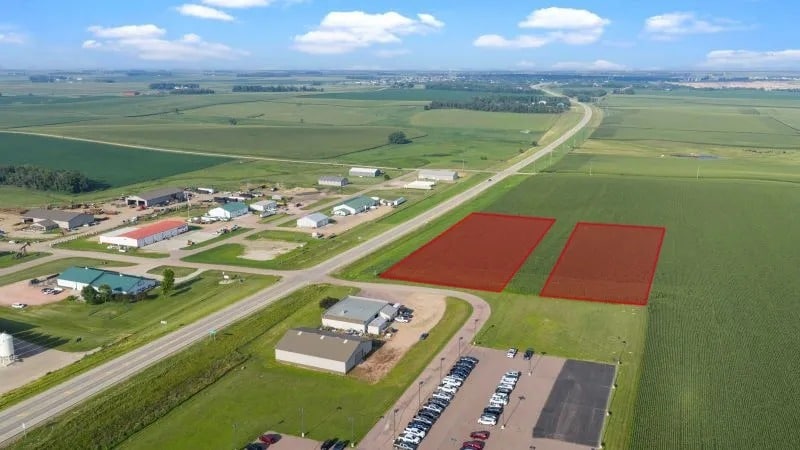 24604 Klein Ave, Dell Rapids, SD à vendre - Photo de l’immeuble – Image 1 sur 5