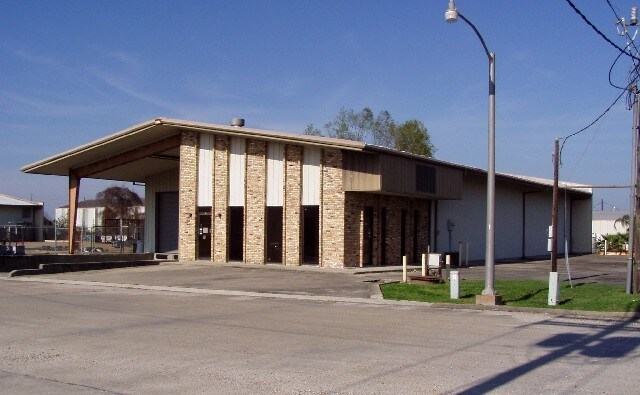 1904 Engineers Rd, Belle Chasse, LA à louer - Photo principale – Image 1 sur 1