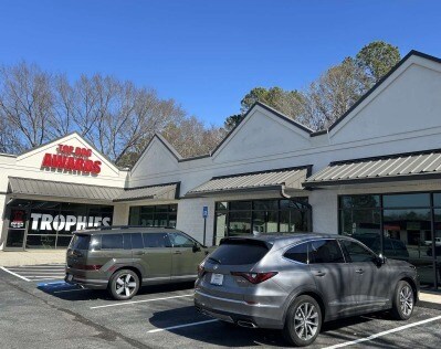 2100 Canton Rd, Marietta, GA à louer - Photo de l’immeuble – Image 1 sur 2
