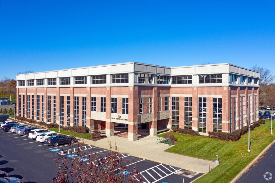 301 Metro Center Blvd, Warwick, RI à louer - Photo de l’immeuble – Image 2 sur 10