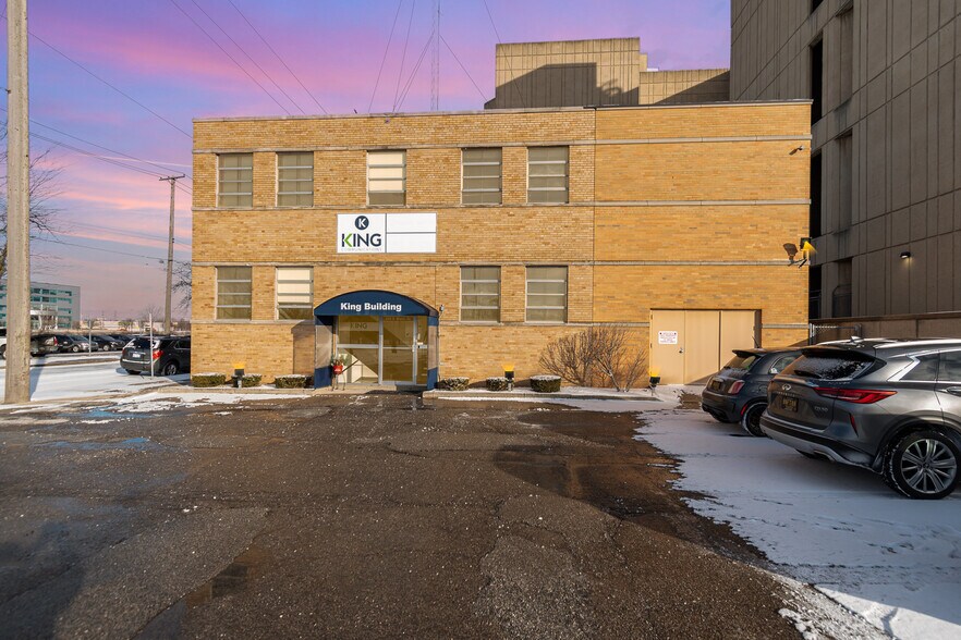 334 S Water St, Saginaw, MI à vendre - Photo de l’immeuble – Image 1 sur 47