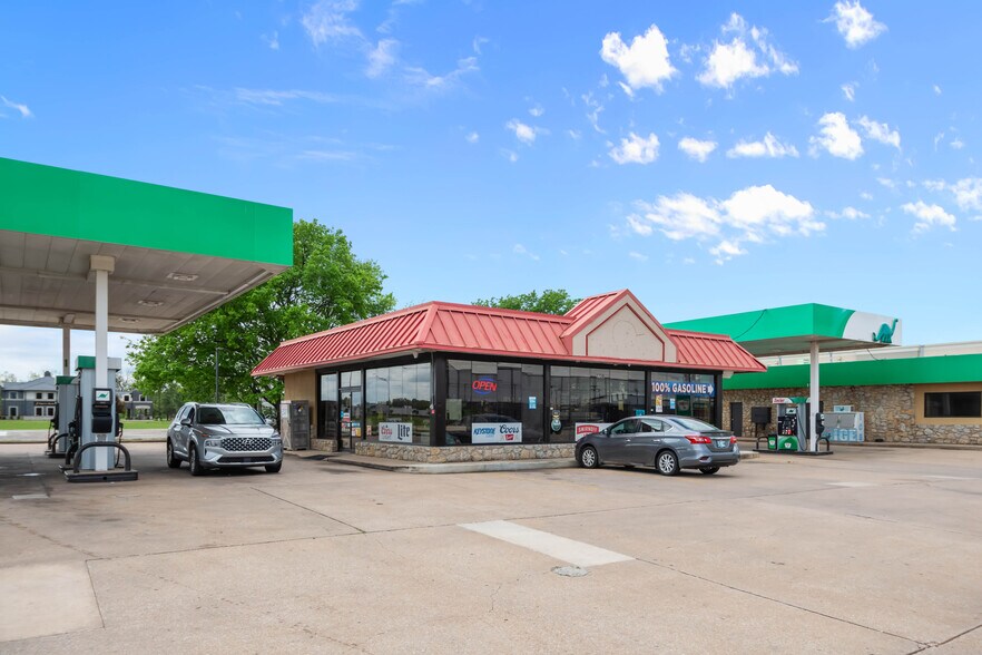 2738 E 91st St, Tulsa, OK à vendre - Photo de l’immeuble – Image 2 sur 6