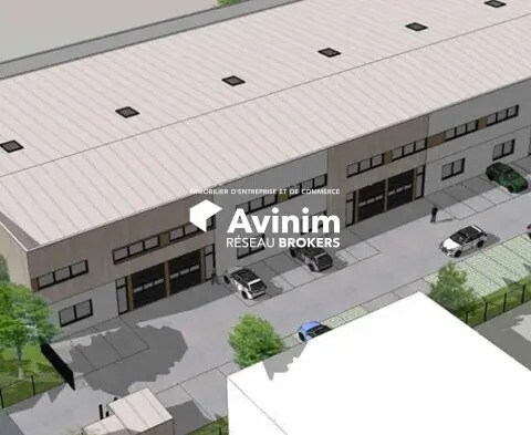 Local d’activités dans Viarmes à louer - Photo de l’immeuble – Image 1 sur 9