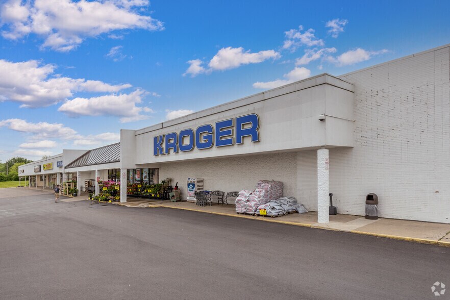 700 Spinning Rd, Dayton, OH à louer - Photo principale – Image 1 sur 21