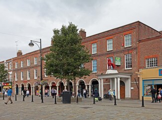 Plus de détails pour 9-10 High St, High Wycombe - Bureau à louer