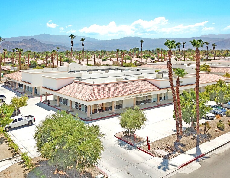 77734 Country Club Dr, Palm Desert, CA à louer - Photo de l’immeuble – Image 1 sur 2