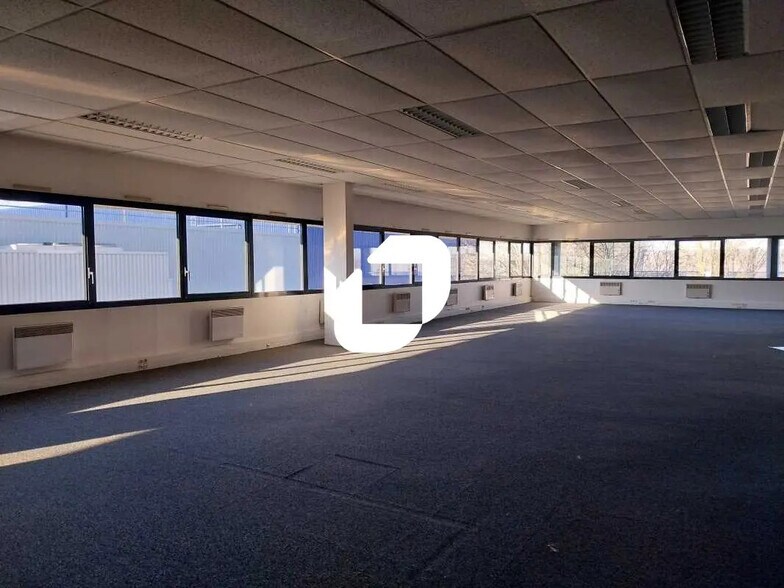 Bureau dans Plaisir à vendre - Photo intérieure – Image 3 sur 17