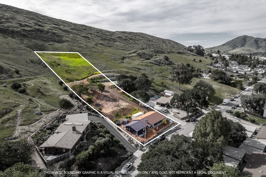 3291 Rockview Pl, San Luis Obispo, CA à vendre - Photo de l’immeuble – Image 2 sur 35