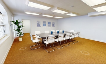 305 SE 2nd Ave, Gainesville, FL à louer Numérisation 3D Matterport– Image 1 sur 8