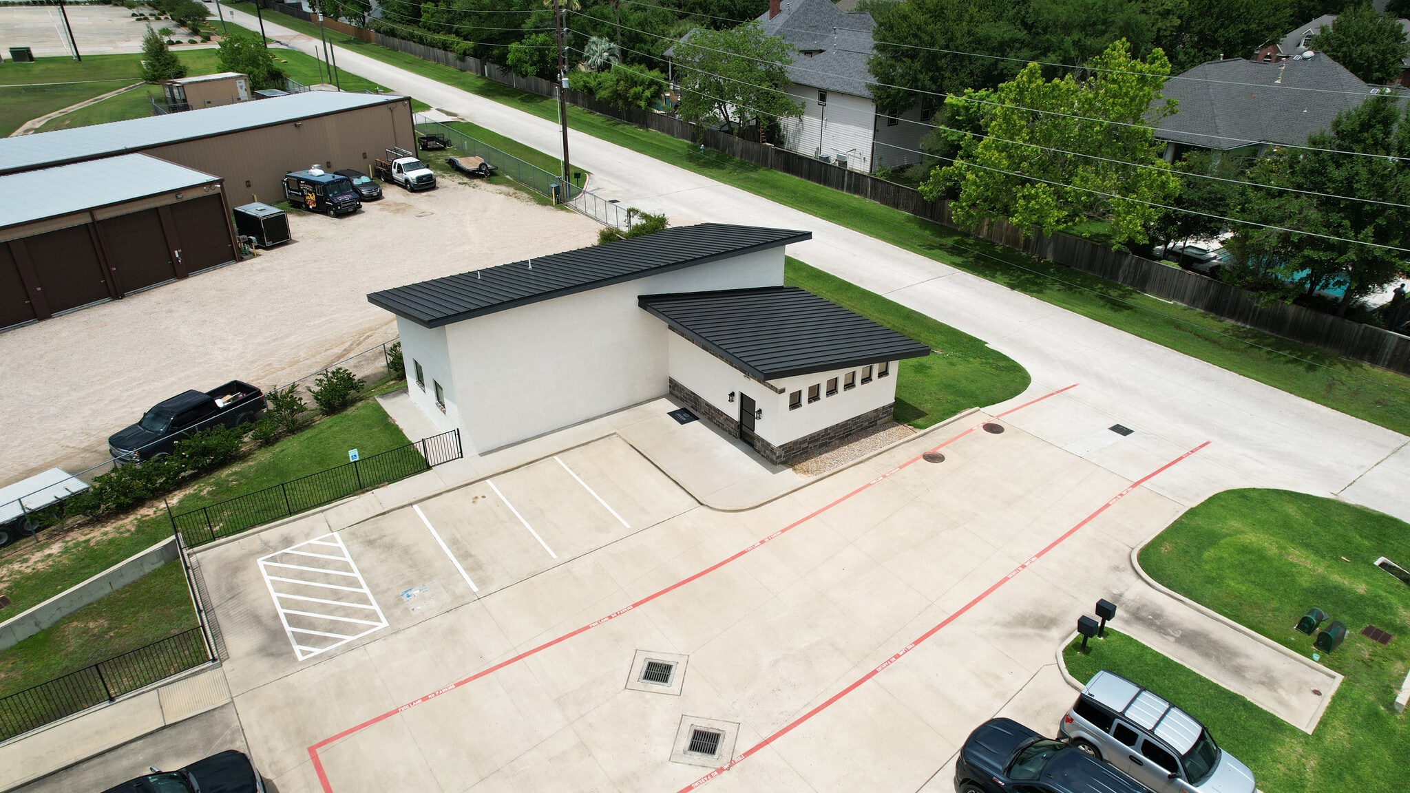 17523 Chaseloch St, Spring, TX à louer Photo de l’immeuble– Image 1 sur 4