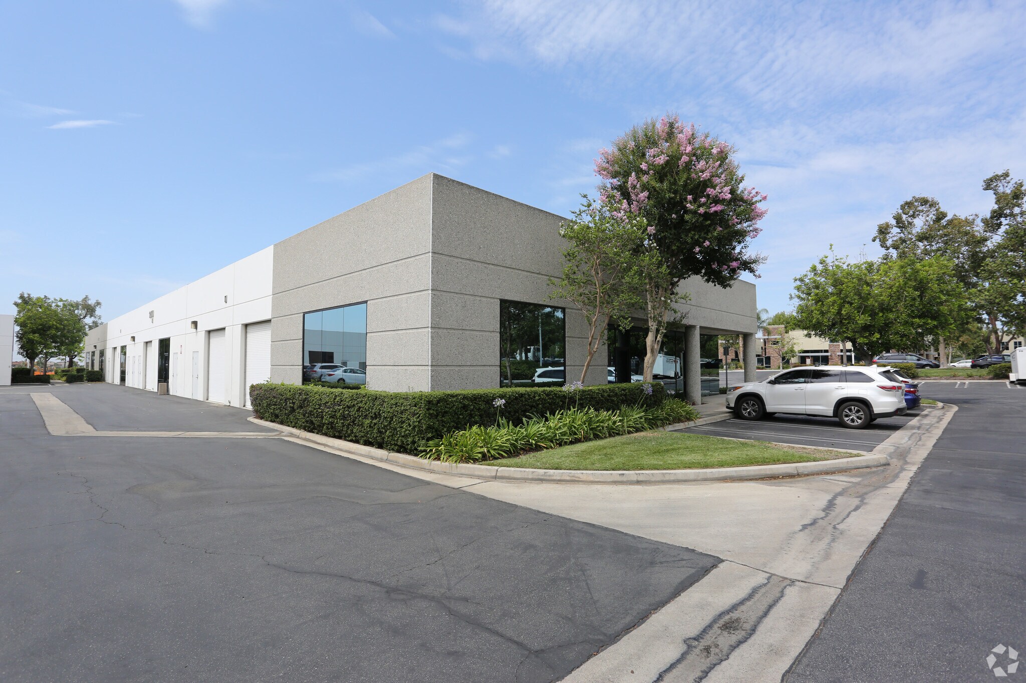 10600 N Trademark Pky, Rancho Cucamonga, CA à louer Photo de l’immeuble– Image 1 sur 9