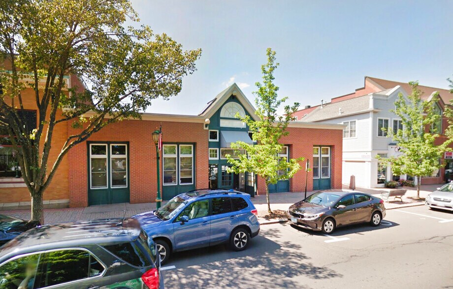 954-960 Main St, Branford, CT à vendre - Photo de l’immeuble – Image 3 sur 8