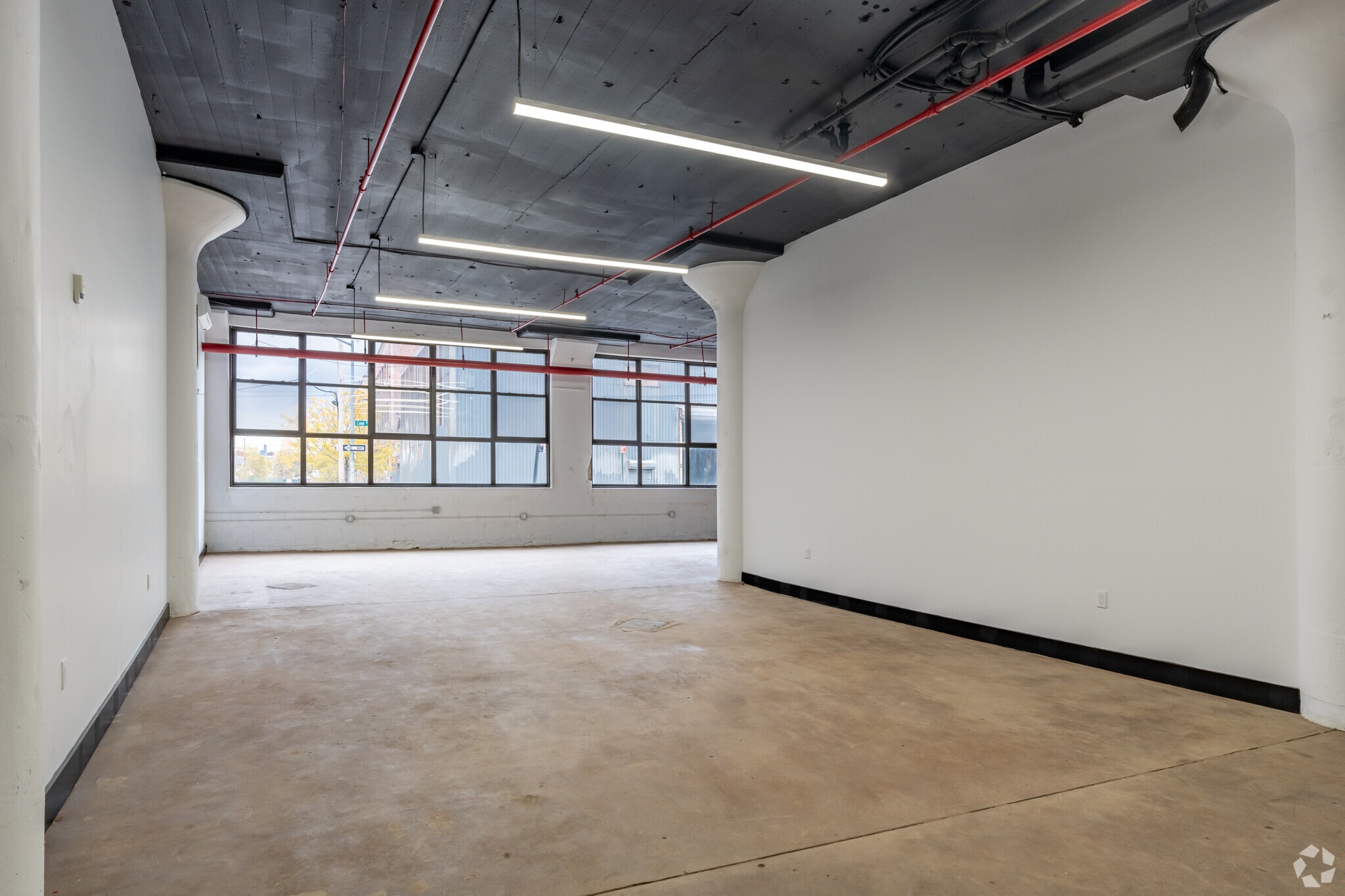 4 Evergreen Ave, Brooklyn, NY à louer Photo intérieure– Image 1 sur 2