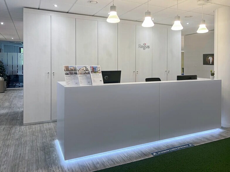 9 Rue Gaston Boyer, Reims à louer - Hall d’entrée – Image 3 sur 15