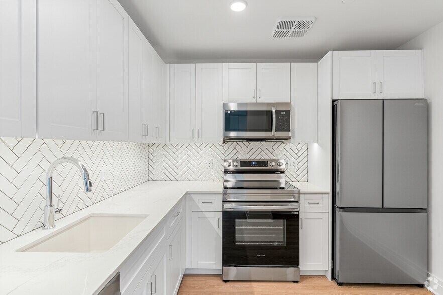 8605 Cameron St, Silver Spring, MD à louer - Photo intérieure – Image 2 sur 31