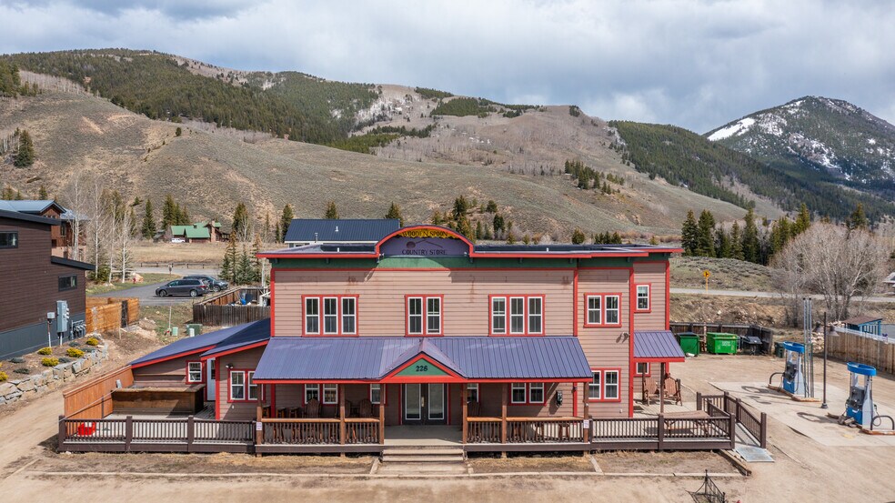 228 Elcho Ave, Crested Butte, CO à vendre - Photo de l’immeuble – Image 3 sur 37