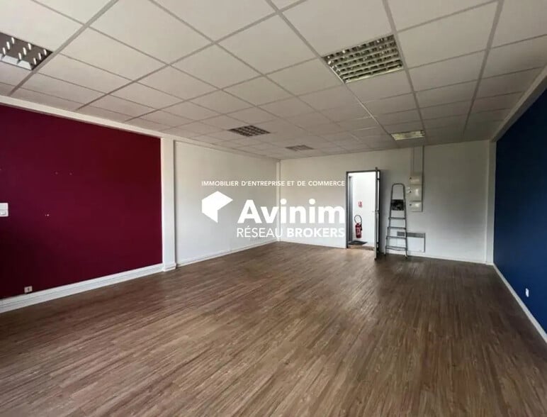 Bureau dans Margency à vendre - Photo intérieure – Image 2 sur 2