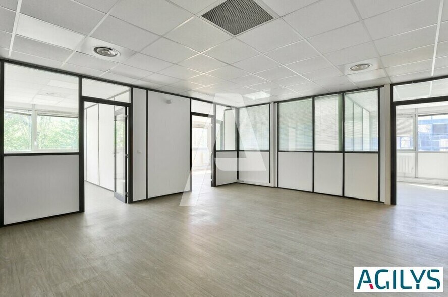 3-7 Avenue Des Frères Lumiers, Villiers-sur-Marne à louer - Photo intérieure – Image 1 sur 8