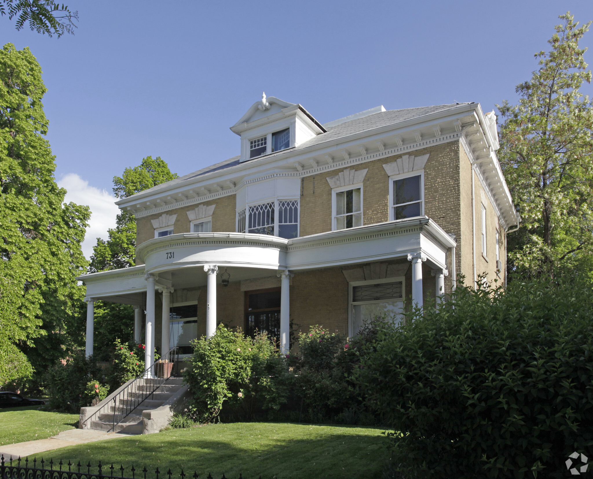 731 E South Temple, Salt Lake City, UT à louer Photo de l’immeuble– Image 1 sur 12