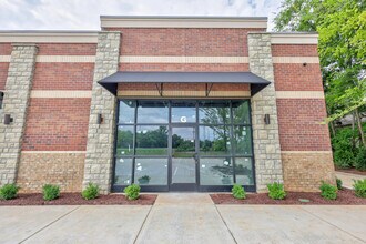 2216 Dr Martin Luther King Blvd, Murfreesboro, TN à louer Photo de l’immeuble– Image 1 sur 3