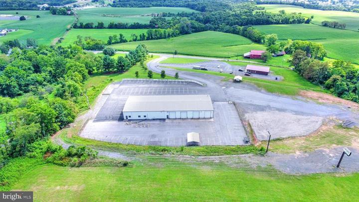 57 W Shortcut Rd, Newport, PA à vendre - Photo de l’immeuble – Image 3 sur 44