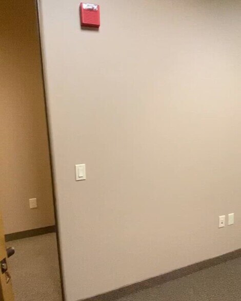 3303 E Baseline Rd, Gilbert, AZ à louer - Vidéo sur l’annonce professionnelle – Image 2 sur 11
