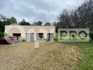 Plus de détails pour Local d'activités à louer