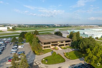 180 Renfrew Dr, Markham, ON - VUE AÉRIENNE  vue de carte
