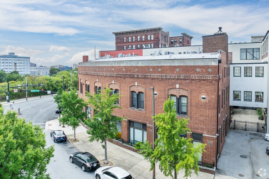 1312 Guilford Ave, Baltimore, MD à vendre - Photo de l’immeuble – Image 2 sur 4