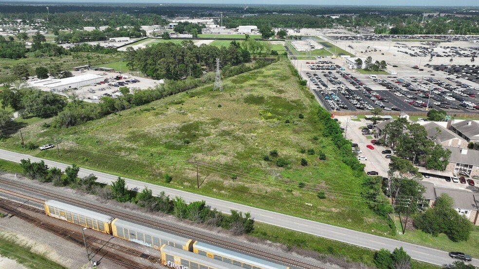 E Hardy Rd, Houston, TX à vendre - Photo de l’immeuble – Image 2 sur 3
