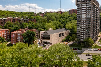 4824 Ch De La Côte-Des-Neiges, Montréal, QC - Vue aérienne vue de carte