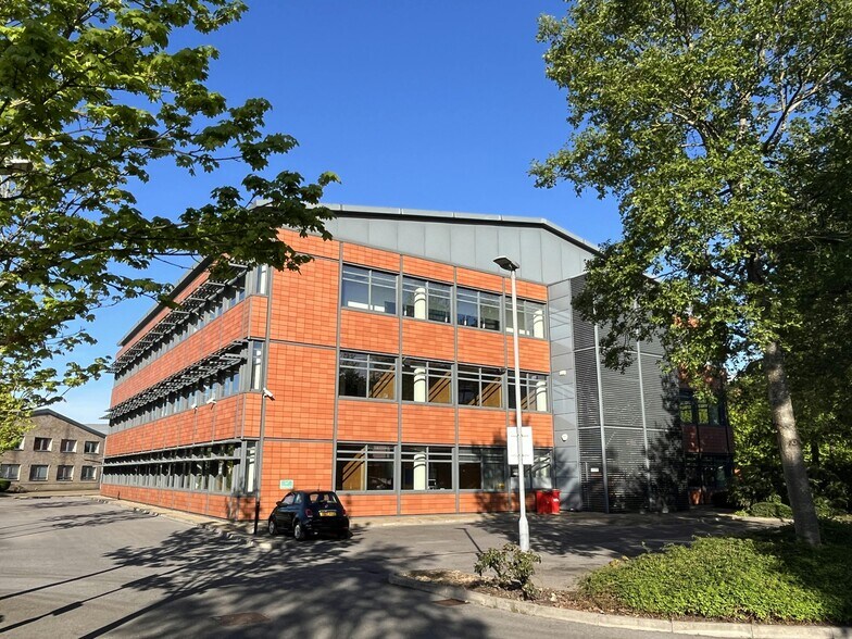 Fieldhouse Ln, Marlow à louer - Photo de l’immeuble – Image 2 sur 29