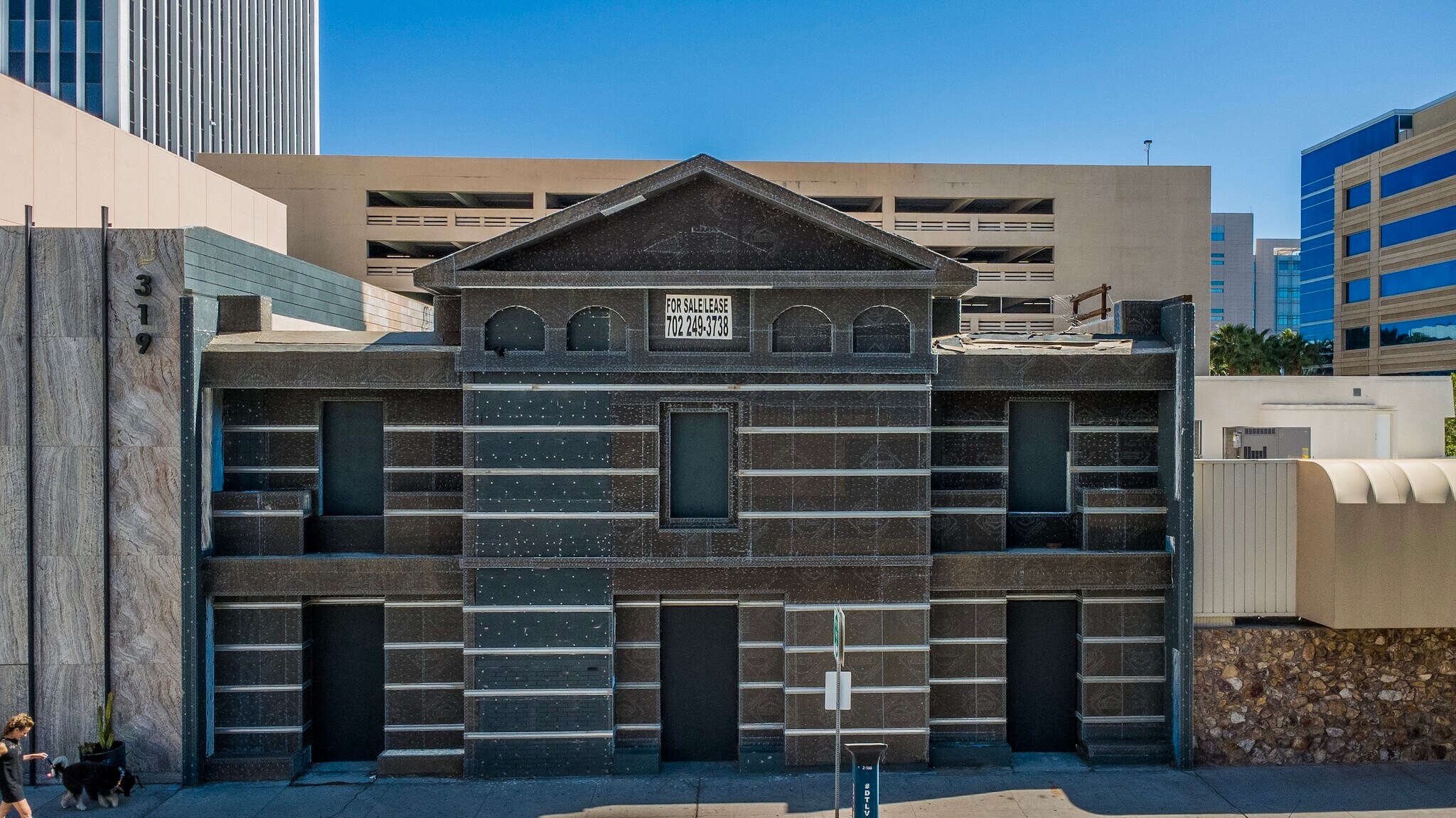 325 S 3rd St, Las Vegas, NV à vendre Photo de l’immeuble– Image 1 sur 5