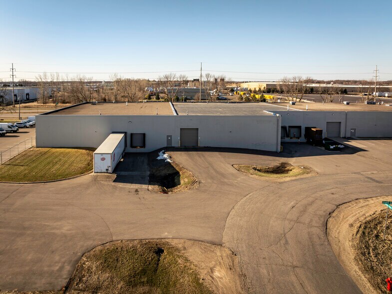 21480 Heath Ave, Lakeville, MN à louer - Photo de l’immeuble – Image 2 sur 38