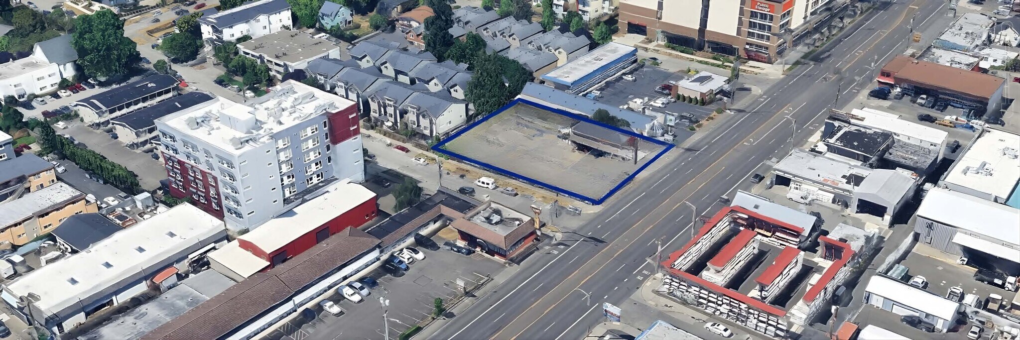 9607 Aurora Ave N, Seattle, WA à vendre Photo principale– Image 1 sur 2