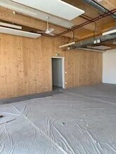 Bureau dans Champs-sur-Marne à louer Photo de l’immeuble– Image 1 sur 4