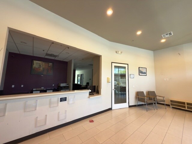 9471 Haven Ave, Rancho Cucamonga, CA à louer - Photo de l’immeuble – Image 3 sur 14