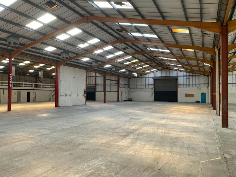 Rowley Dr, Coventry à vendre - Photo de l’immeuble – Image 2 sur 3