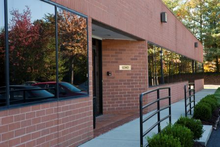 12350 Pinecrest Rd, Reston, VA à louer - Photo de l’immeuble – Image 3 sur 6