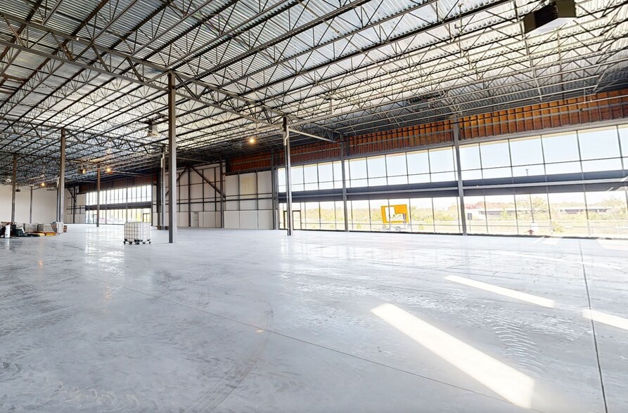 4120 Russell Rd, Ottawa, ON à louer - Numérisation 3D Matterport – Image 2 sur 13