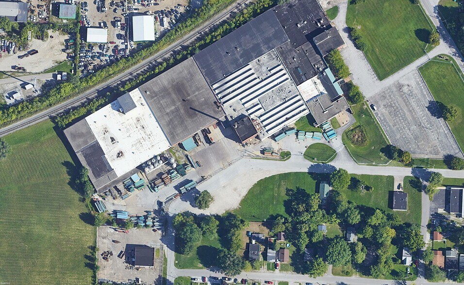 1800 Churchman Ave, Indianapolis, IN à louer - Photo de l’immeuble – Image 1 sur 23