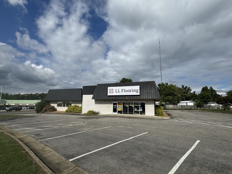 9990 Robious Rd, North Chesterfield, VA à louer - Photo de l’immeuble – Image 3 sur 4