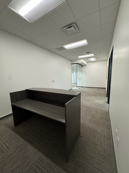 1360 N Bullard Ave, Goodyear, AZ à louer - Photo intérieure – Image 3 sur 17